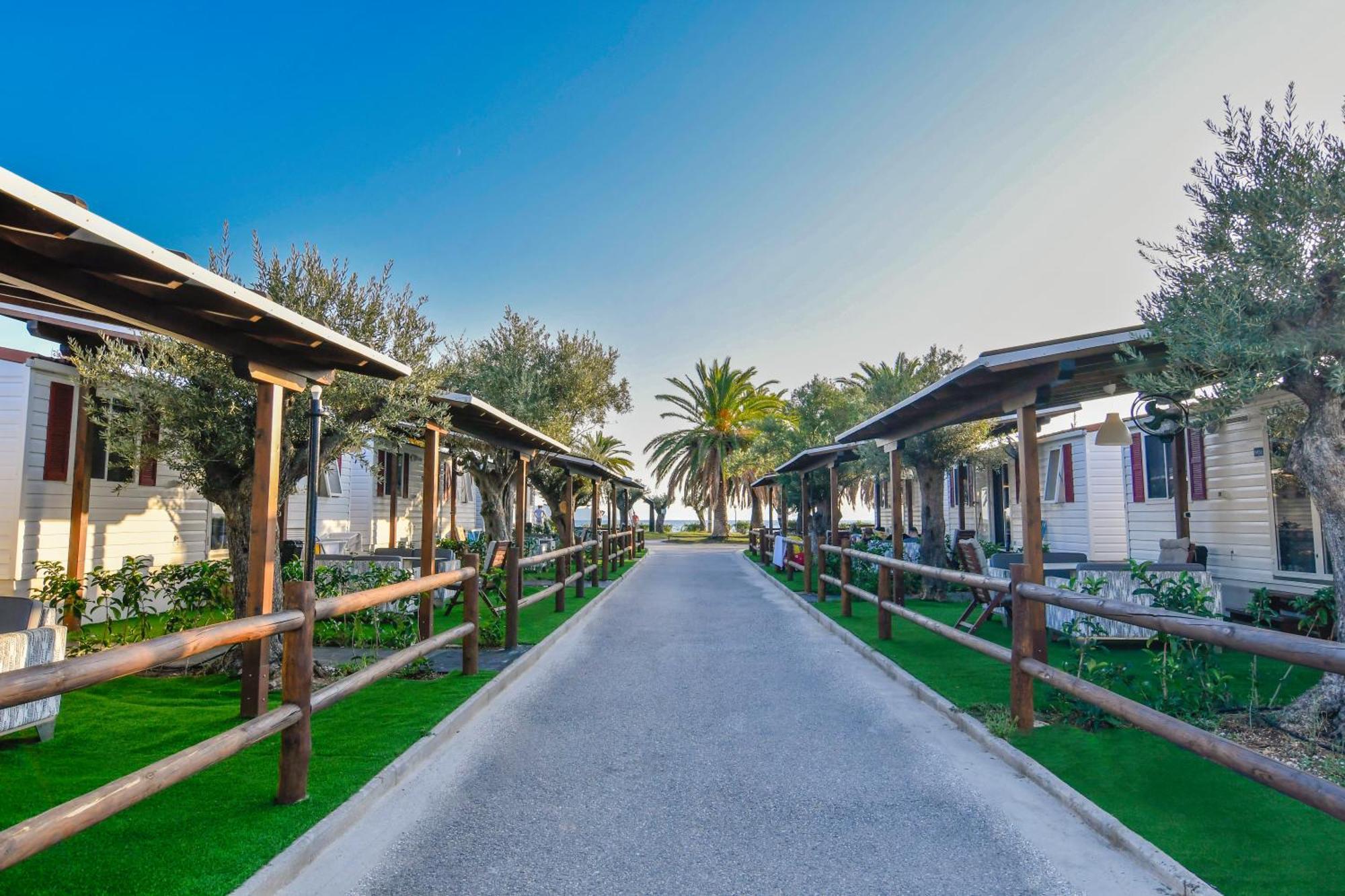 נאוס מרמרס Camping Castello מראה חיצוני תמונה