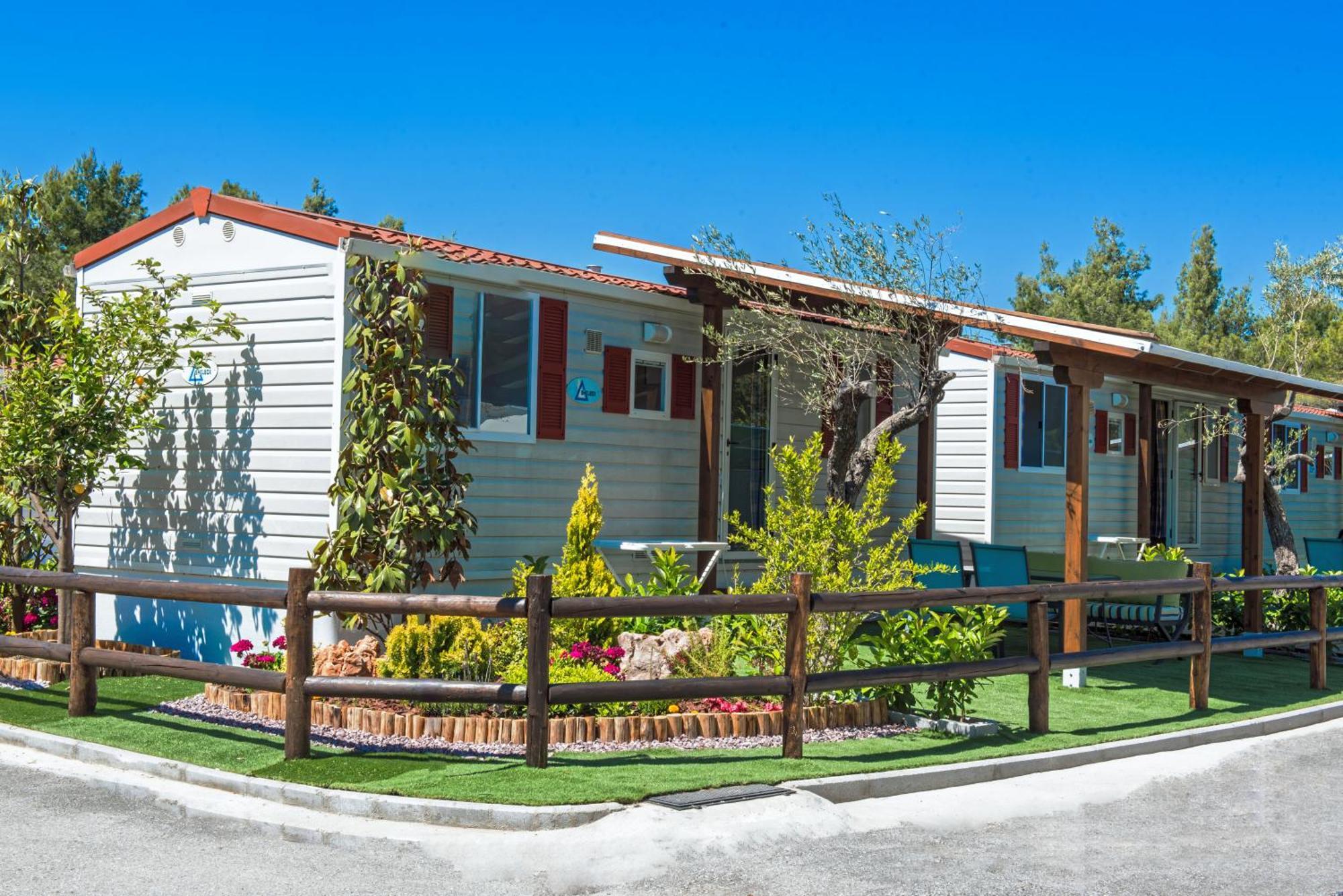 נאוס מרמרס Camping Castello מראה חיצוני תמונה